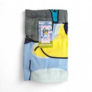 Bluey Cool Checks 28 in x 58 in Kids Beach Towel New